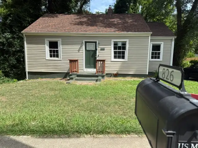826 W Davidson Ave foreclosure property image