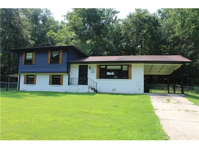 313 26th Ave NE foreclosure property image