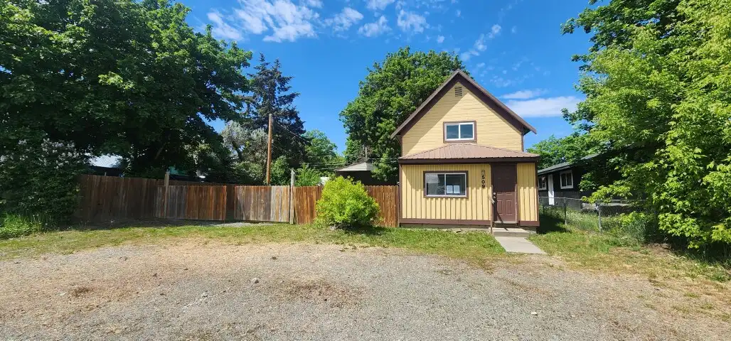 509 S Newport Ave foreclosure property image