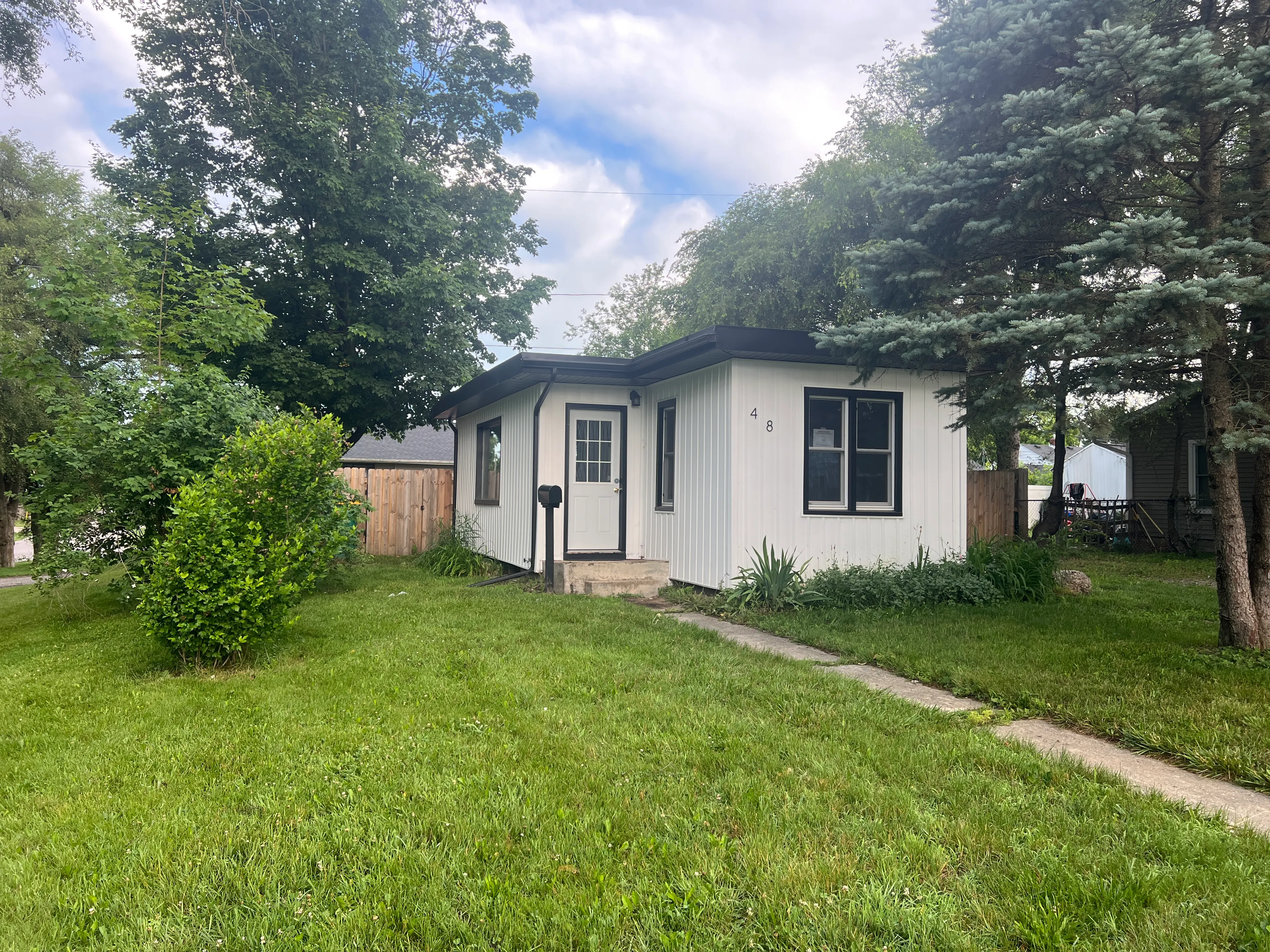 48 Ferndale Ct foreclosure property image