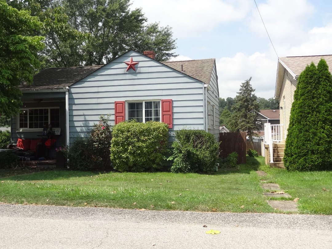 2708 E St foreclosure property image