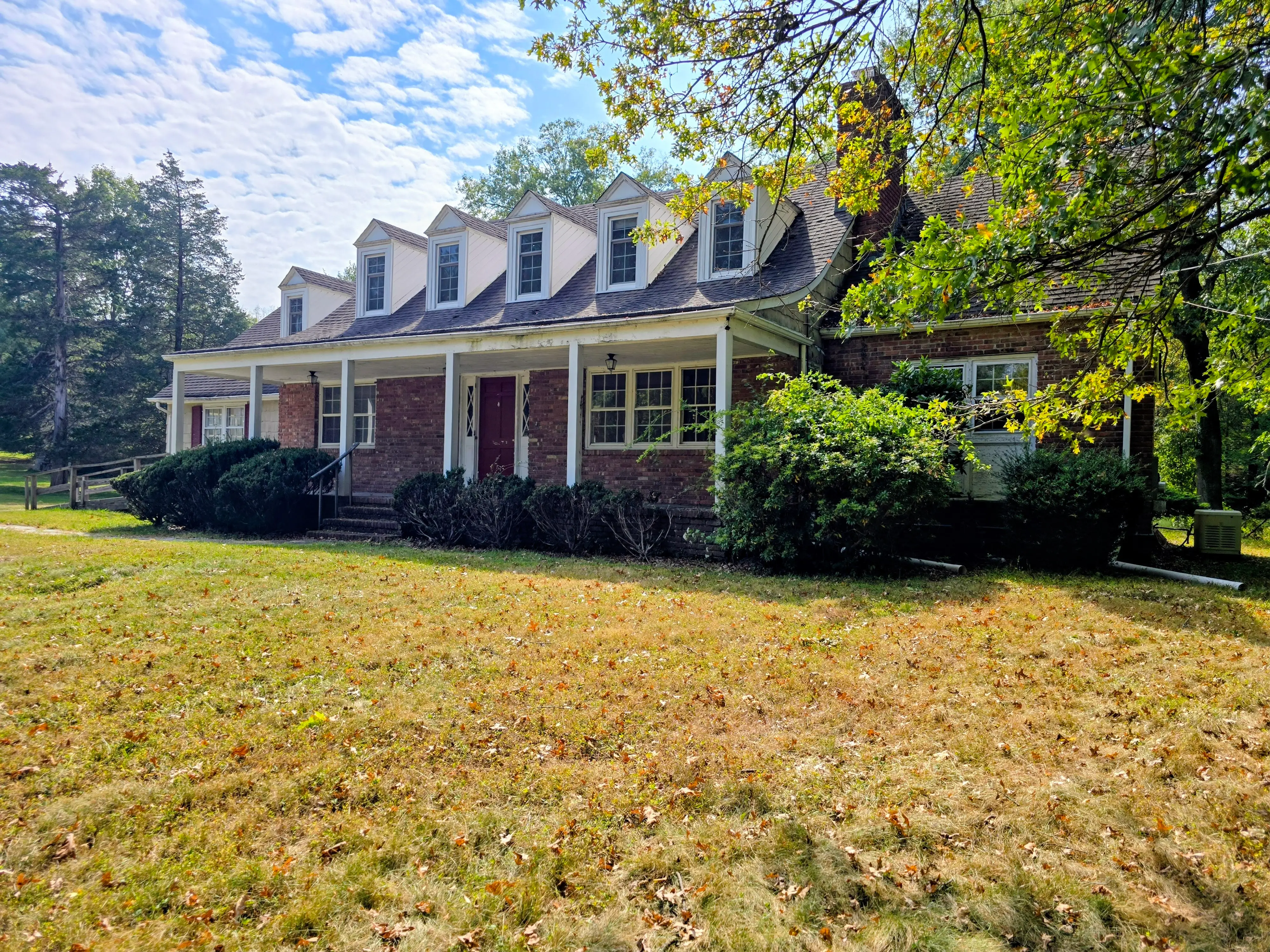 43 Sunlit Dr foreclosure property image