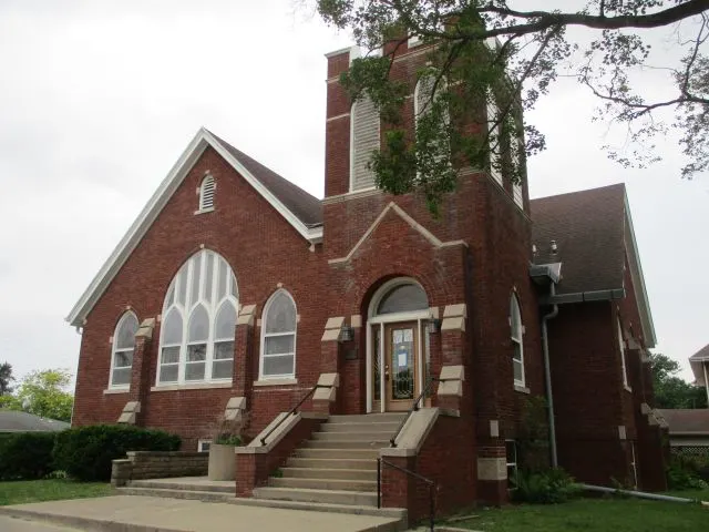 413 Logan St foreclosure property image