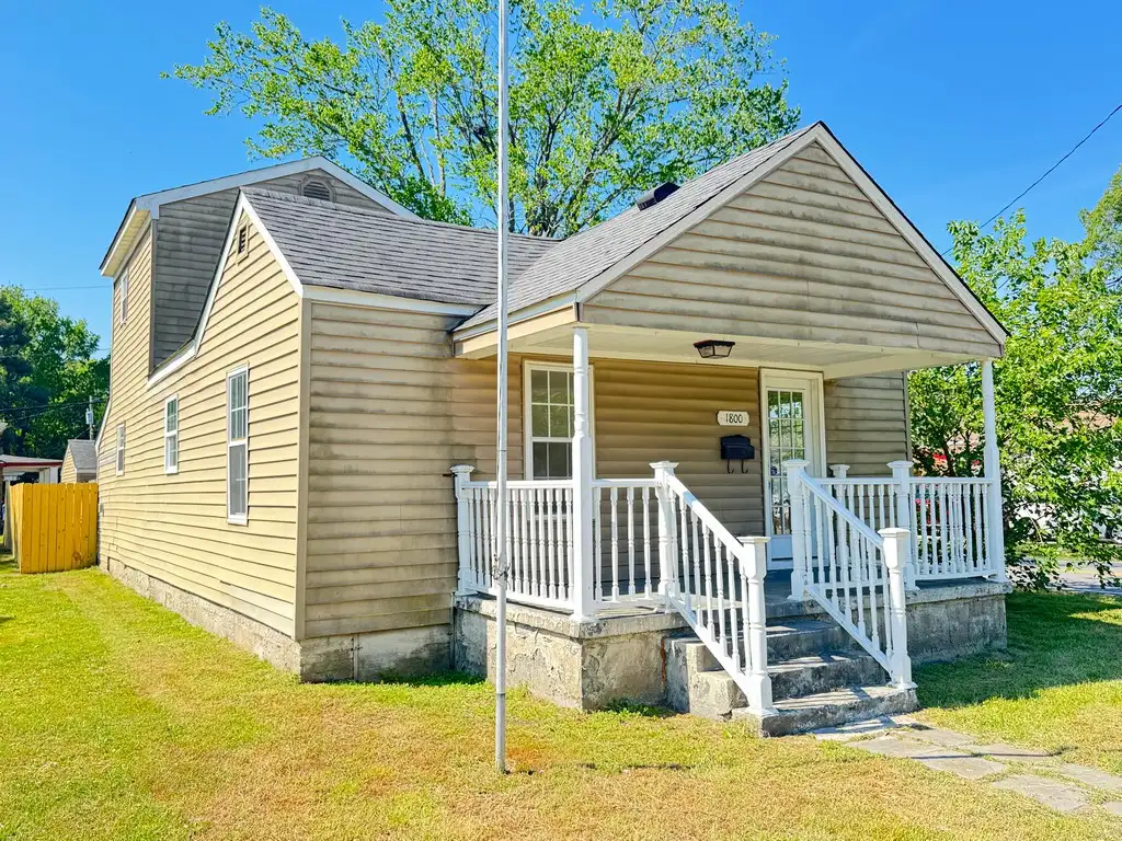 1800 Portlock Rd foreclosure property image
