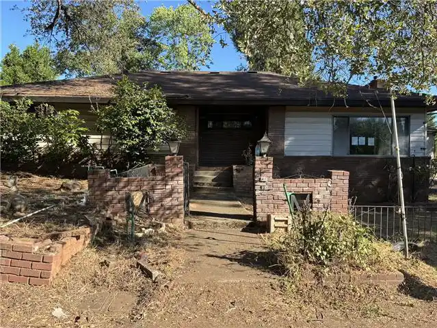 446 Canal St foreclosure property image