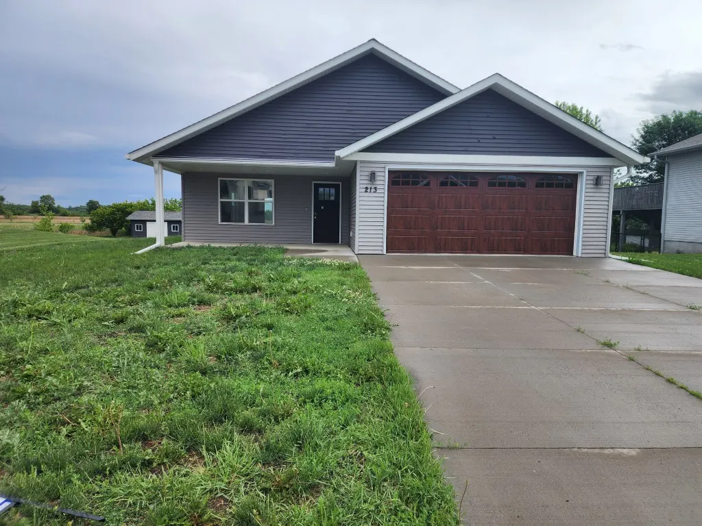 213 Century Ln foreclosure property image
