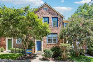 2303 Newton Dr foreclosure property image