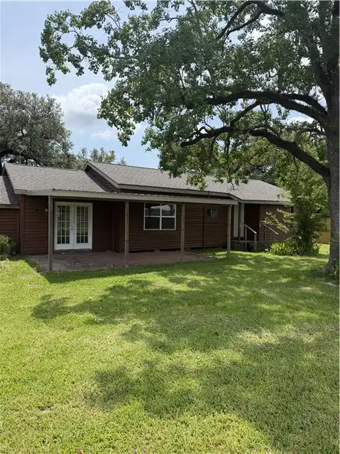 906 8th Ave foreclosure property image
