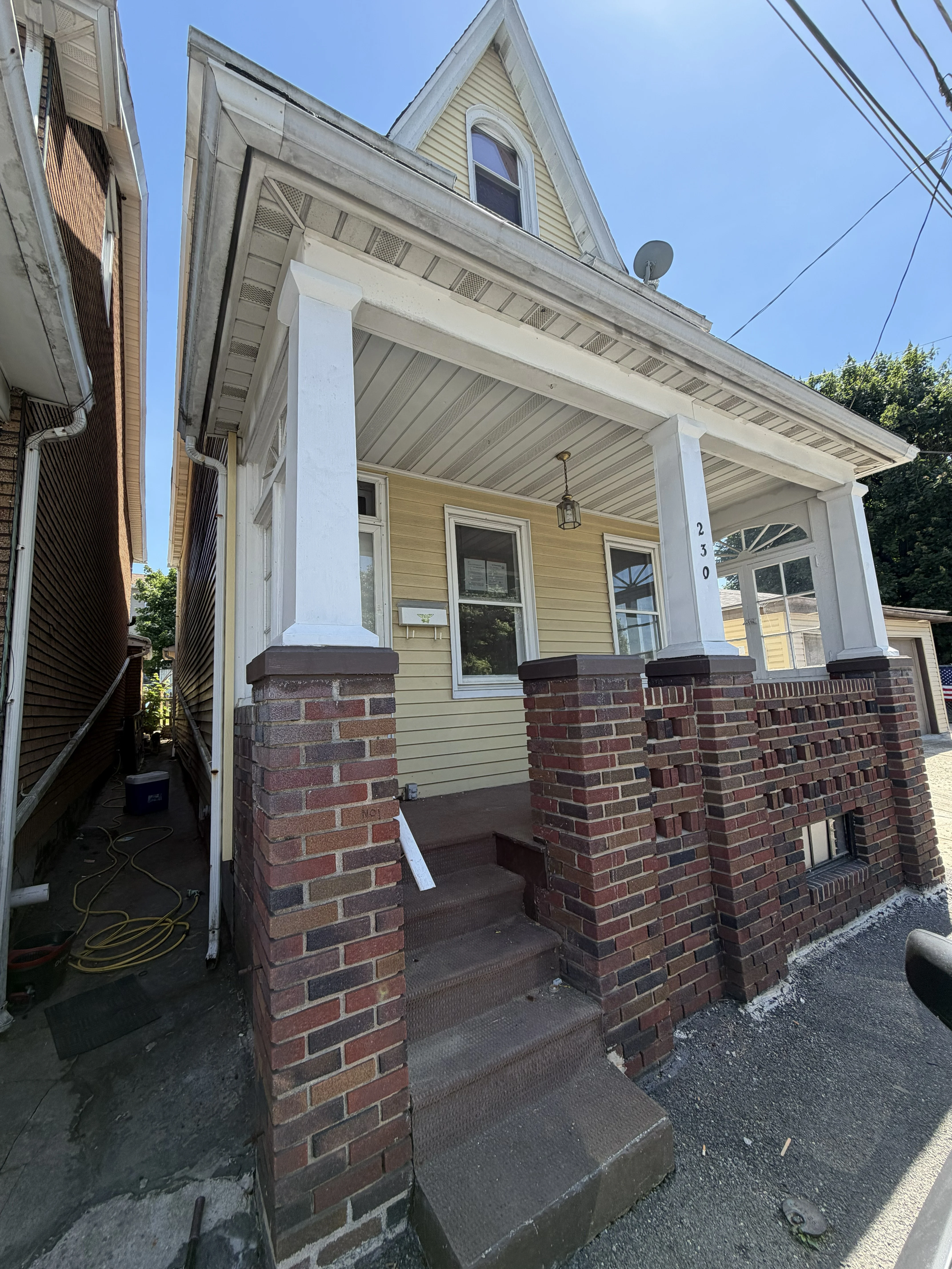 230 W Early Ave foreclosure property image