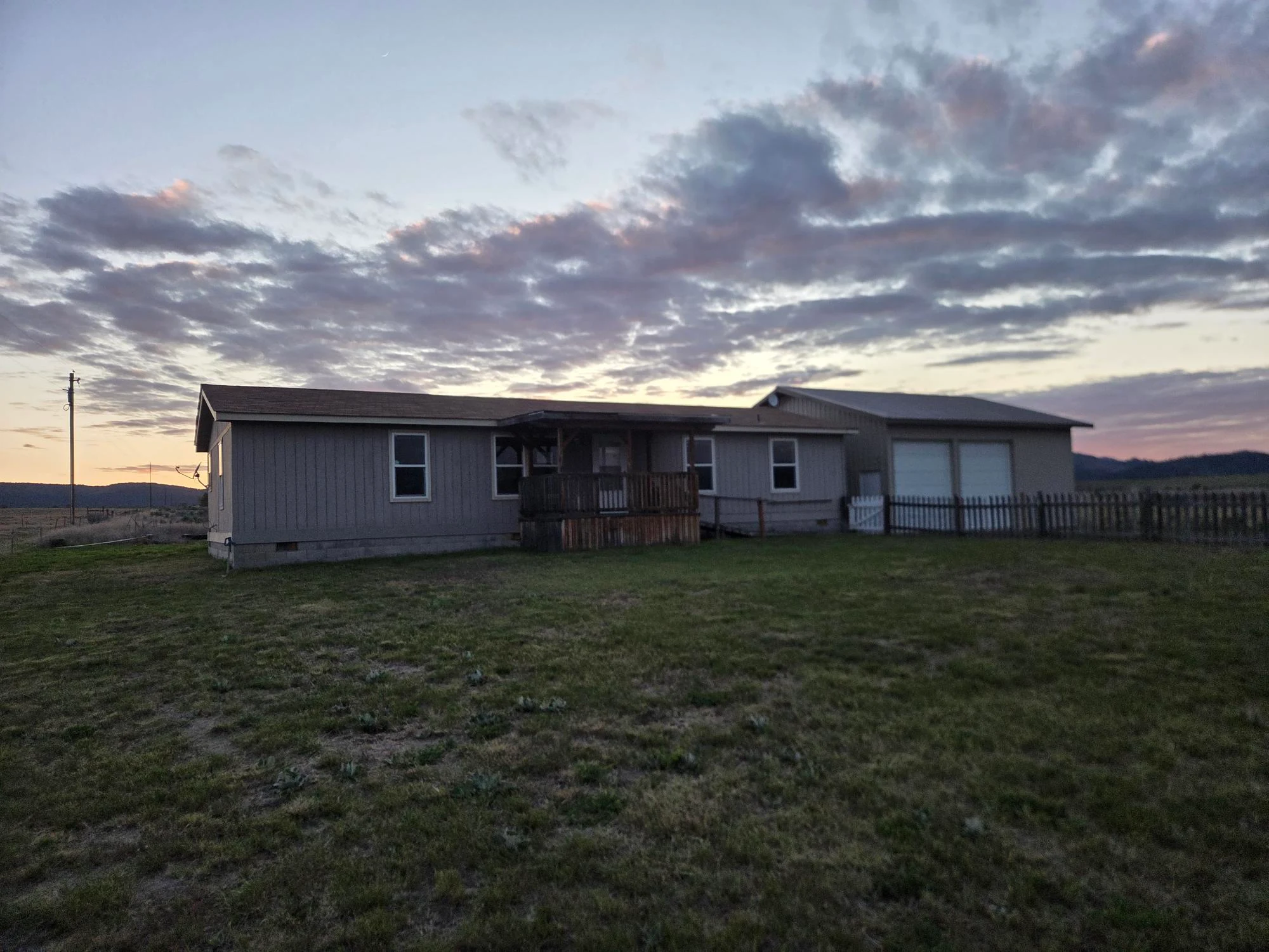 91942 Highway 140 foreclosure property image