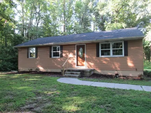 650 Penns Grove Aub foreclosure property image
