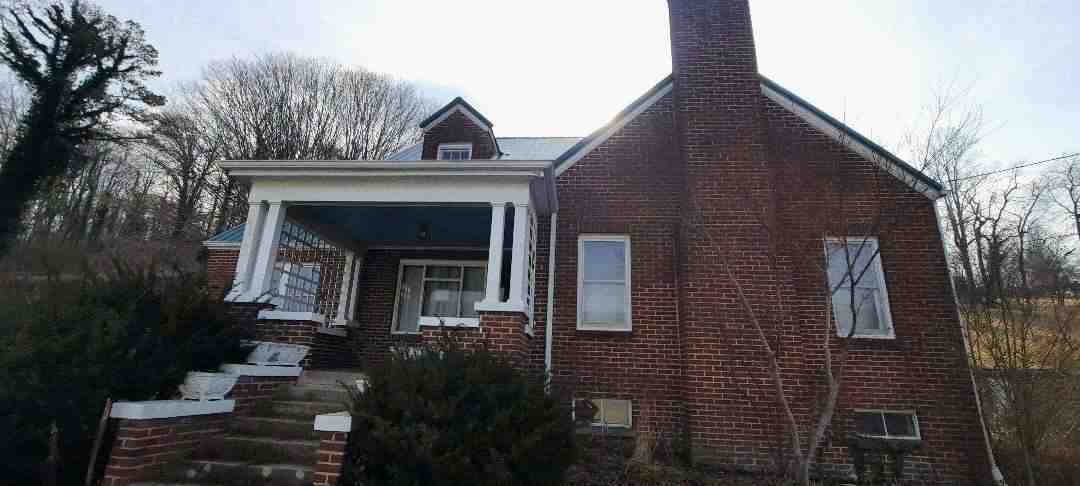 144 Country Club Rd foreclosure property image