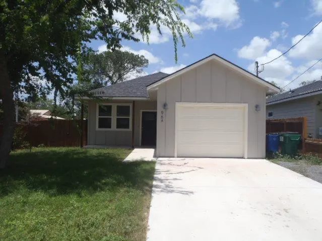 964 Allende St foreclosure property image