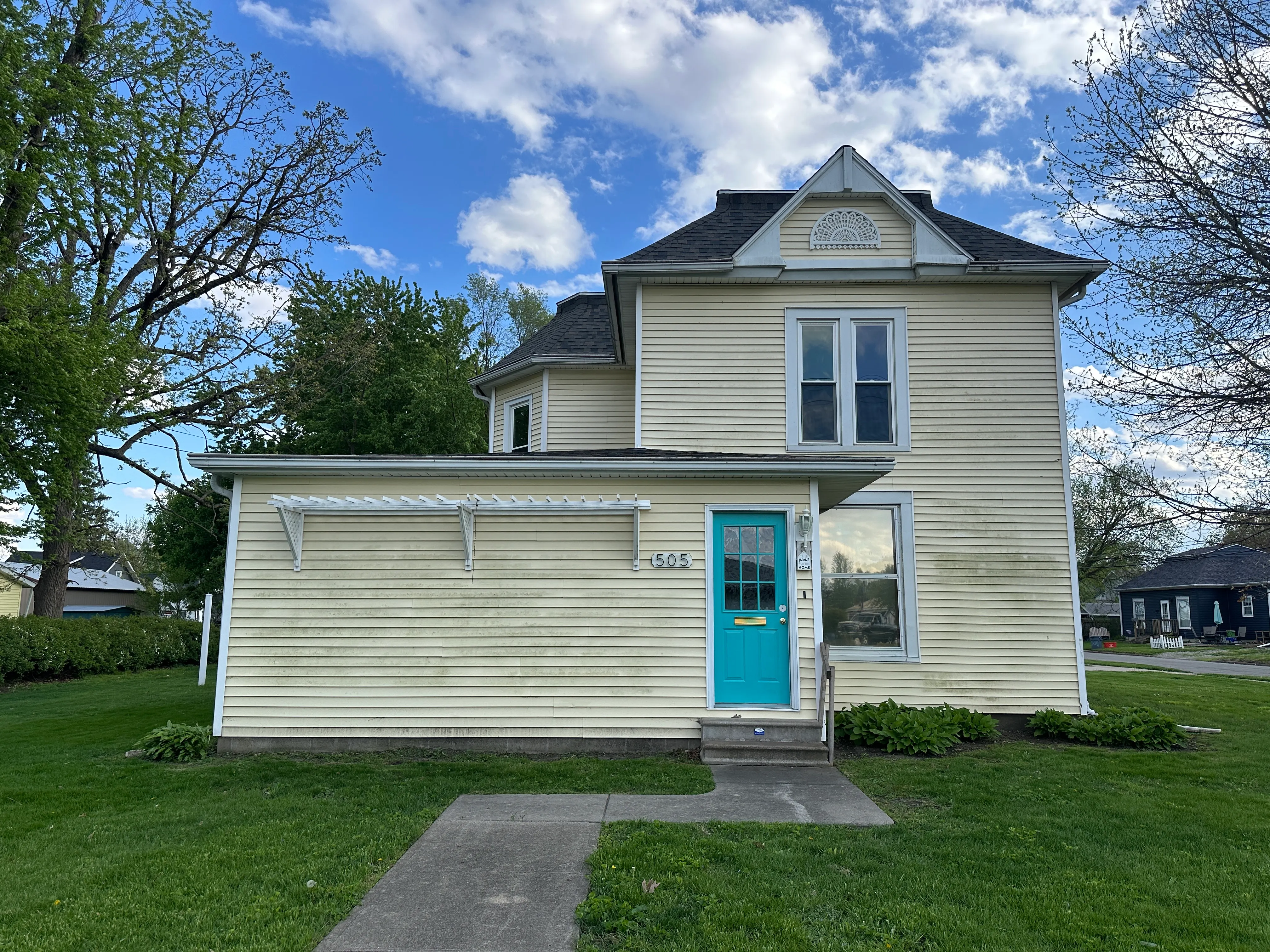 505 S 3rd Ave E foreclosure property image