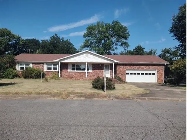 1111 N 59th Ter foreclosure property image