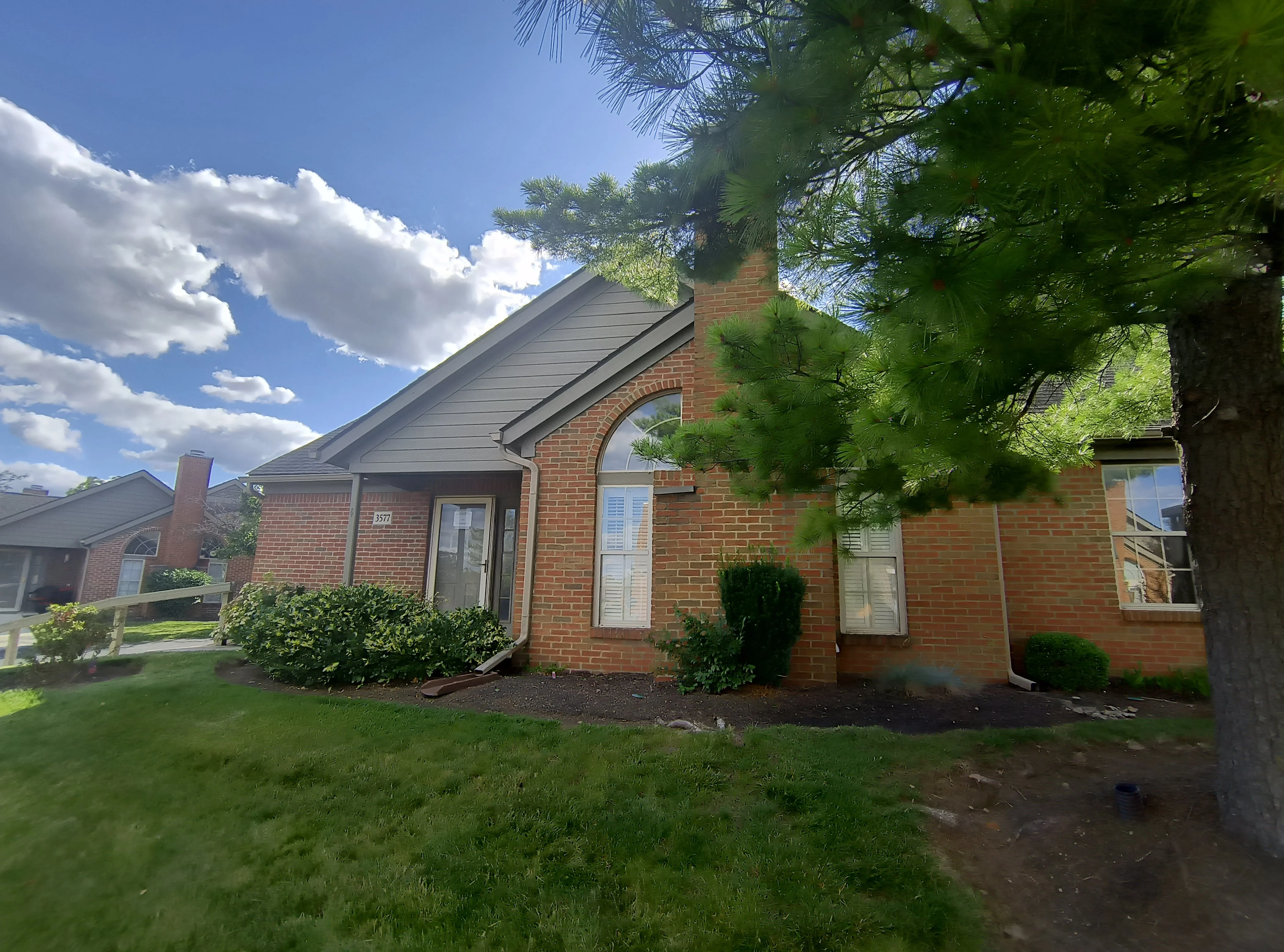 3577 Hunters Crossing Dr foreclosure property image