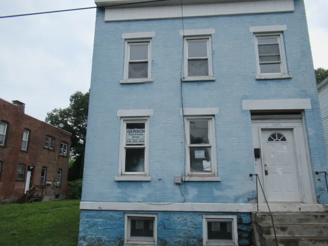 2326 Broadway foreclosure property image