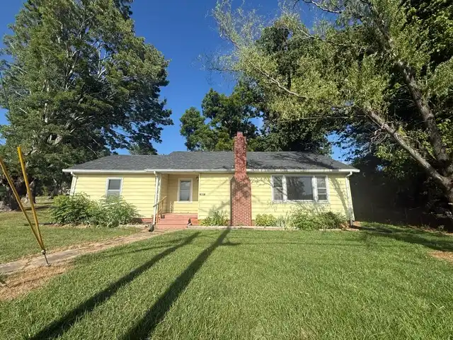 307 Yancey Street foreclosure property image