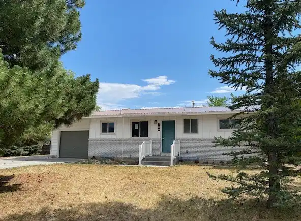 700 Robins Ave foreclosure property image
