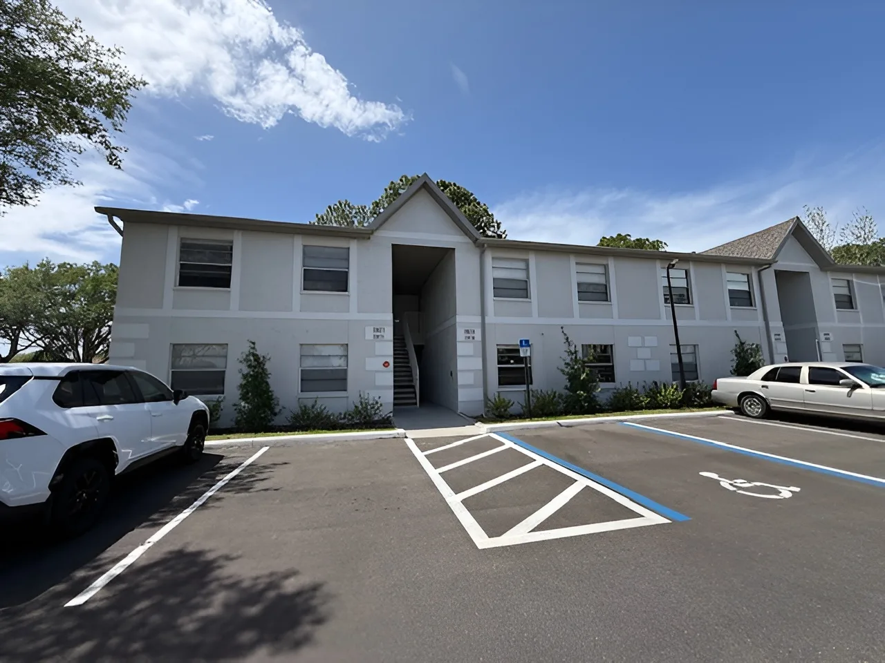 2913 Pinewood Dr NE foreclosure property image