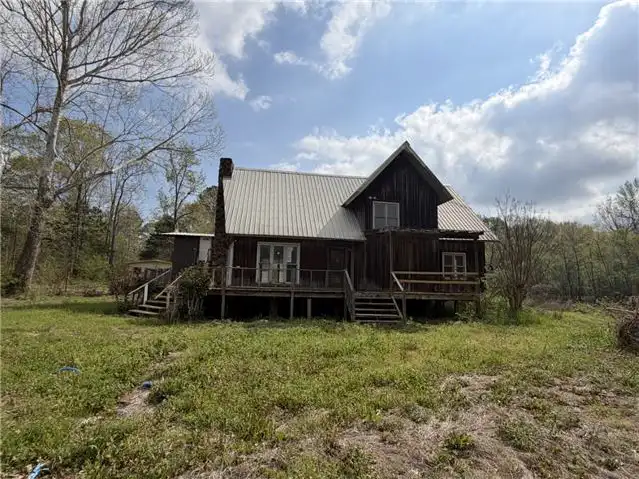 3882 Henderson Road foreclosure property image