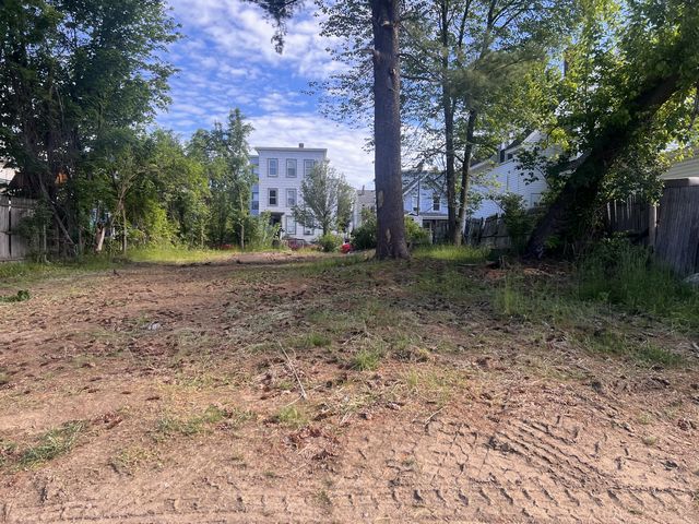 311 Spruce St foreclosure property image