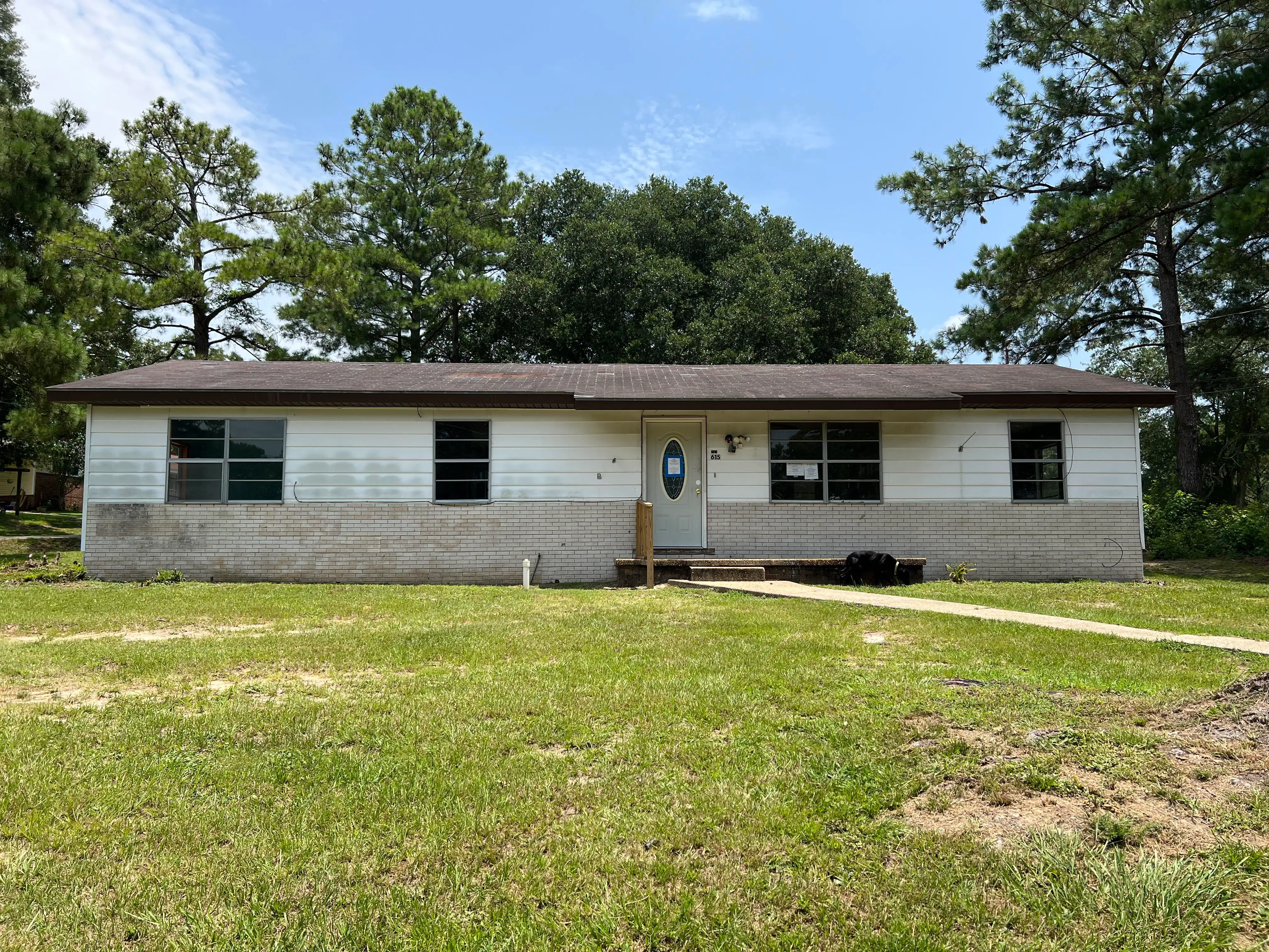 615 Woodham Circle foreclosure property image