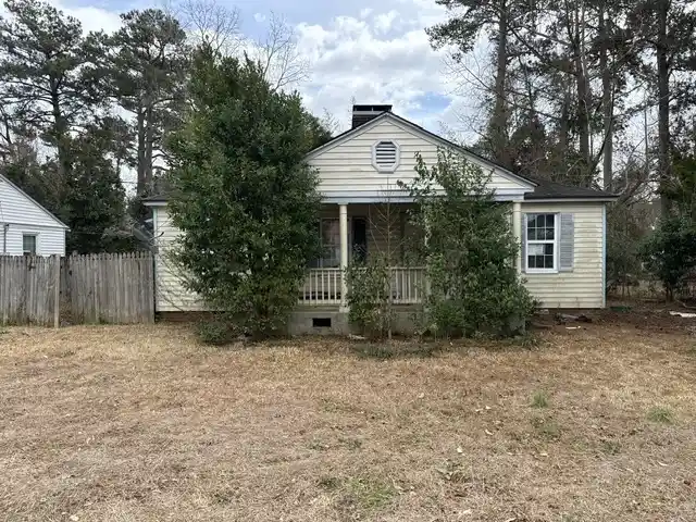 114 Westminister Dr foreclosure property image