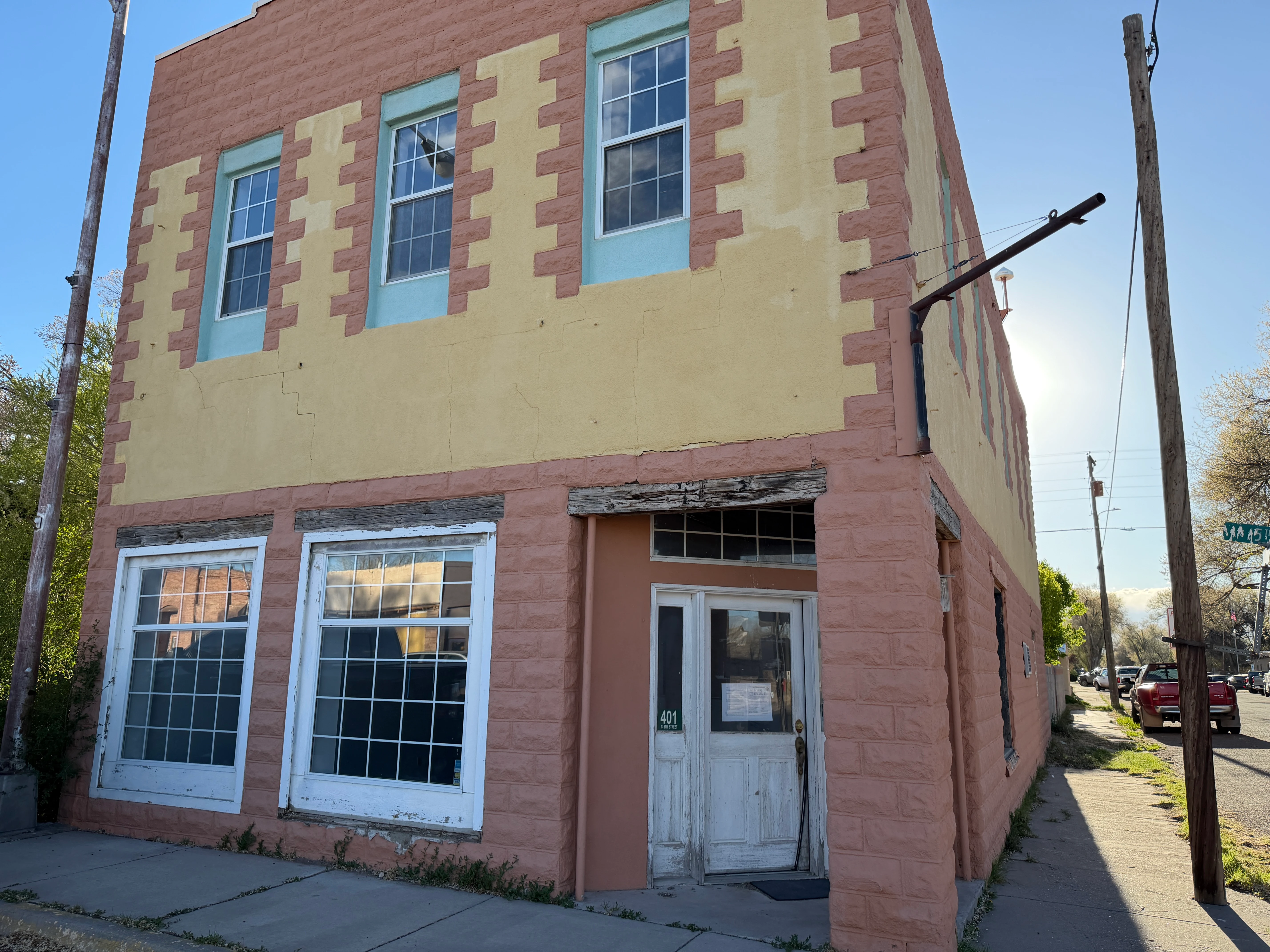 401 5th St foreclosure property image