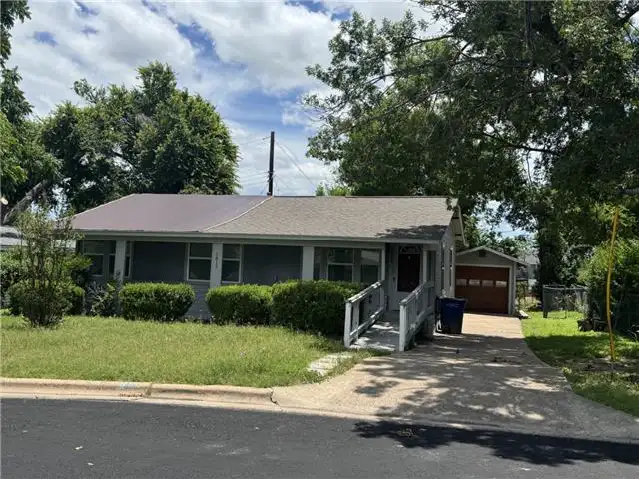 1813 Rhodes Rd foreclosure property image