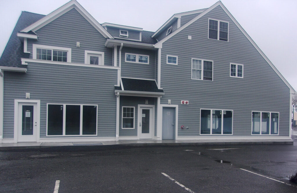 COHASSET, MA – 7,109+/- sf Newly Built Mixed-Use Building w/ 3 Commercial Units & 3 Residential Units foreclosure property image