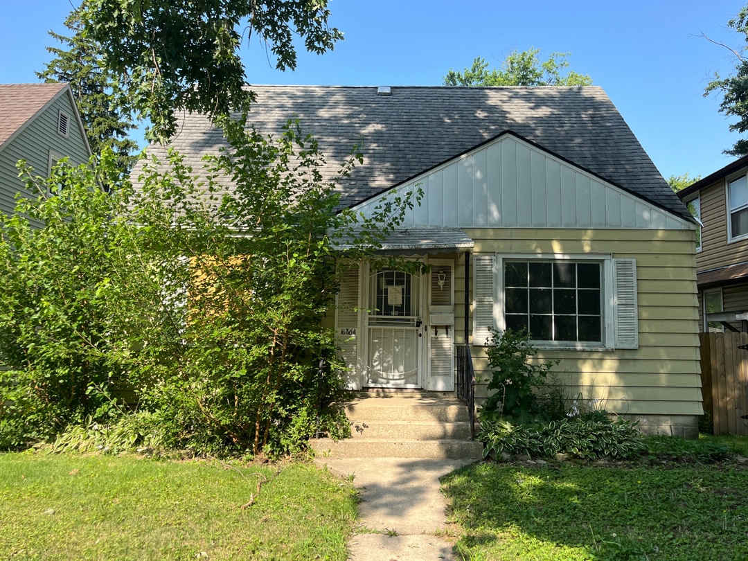 16864 Head Ave foreclosure property image