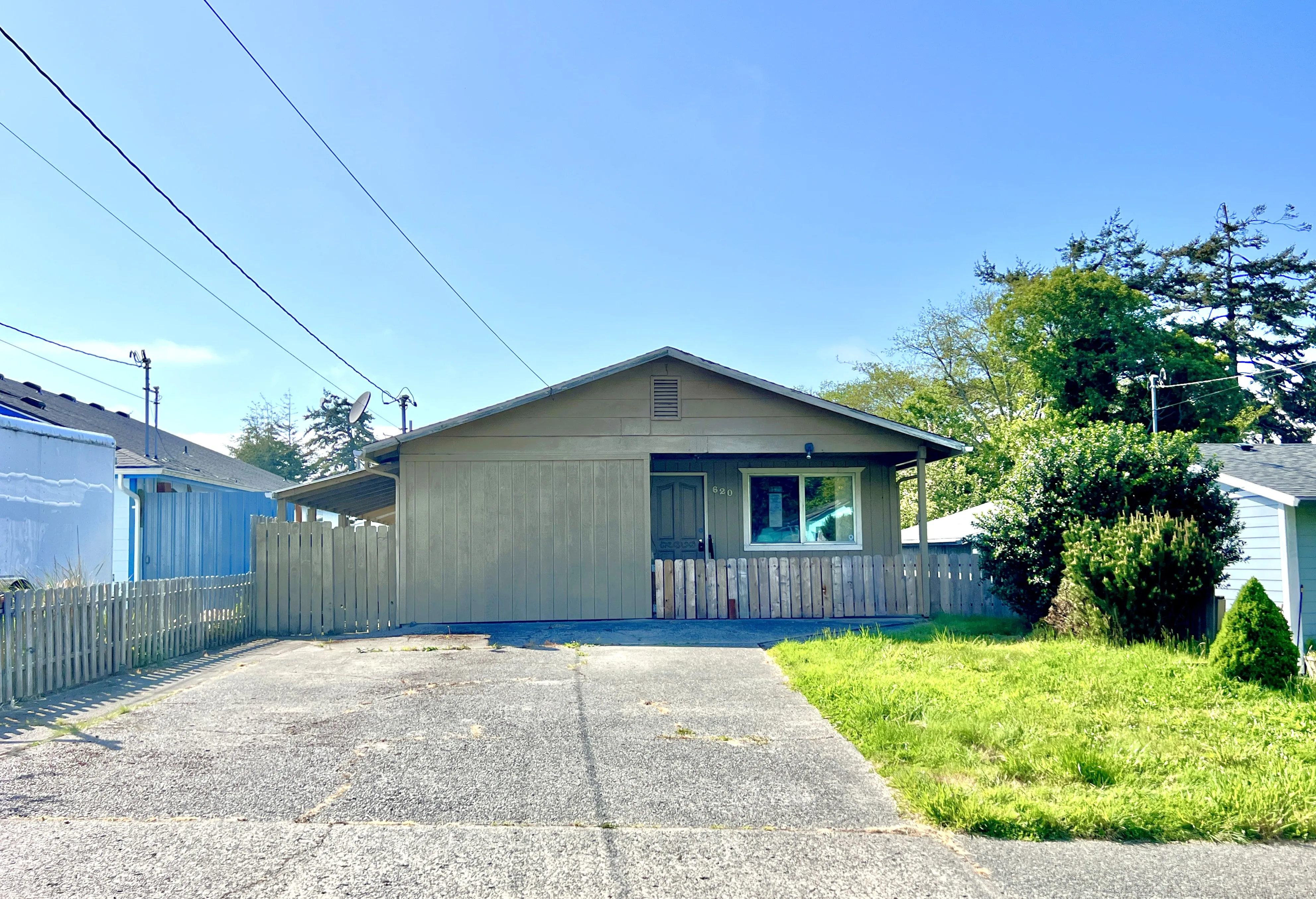 620 S Wasson St foreclosure property image