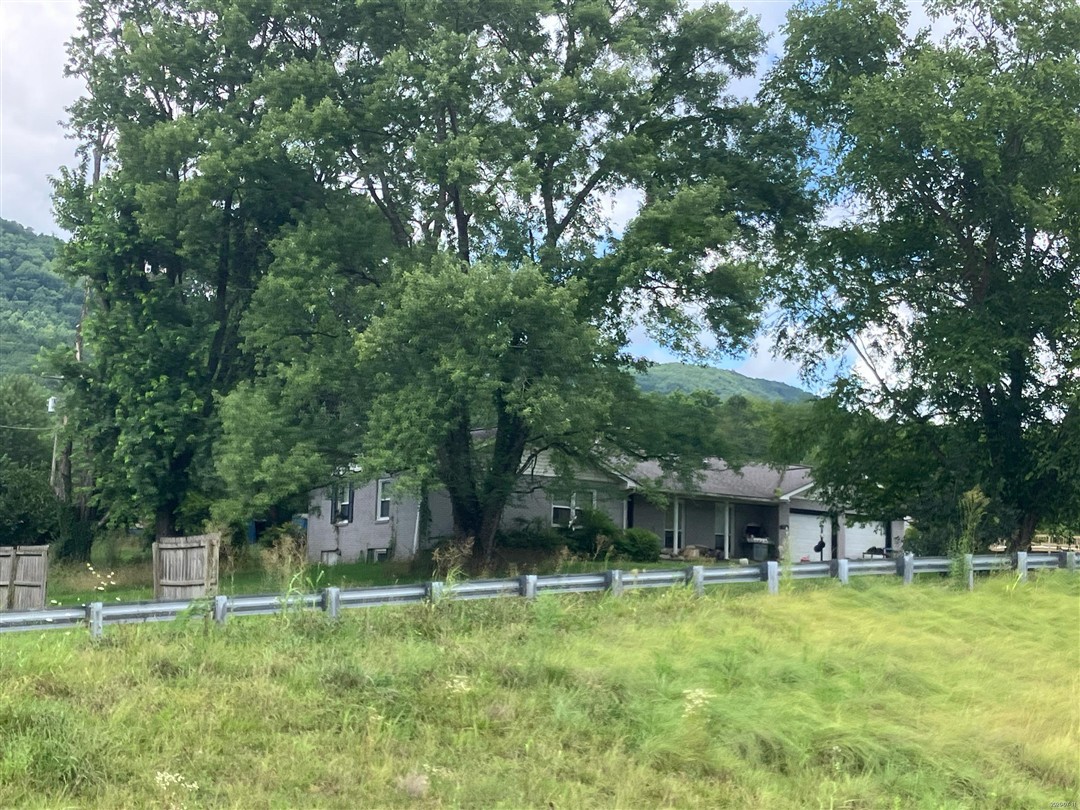 7492 Highway 63 foreclosure property image