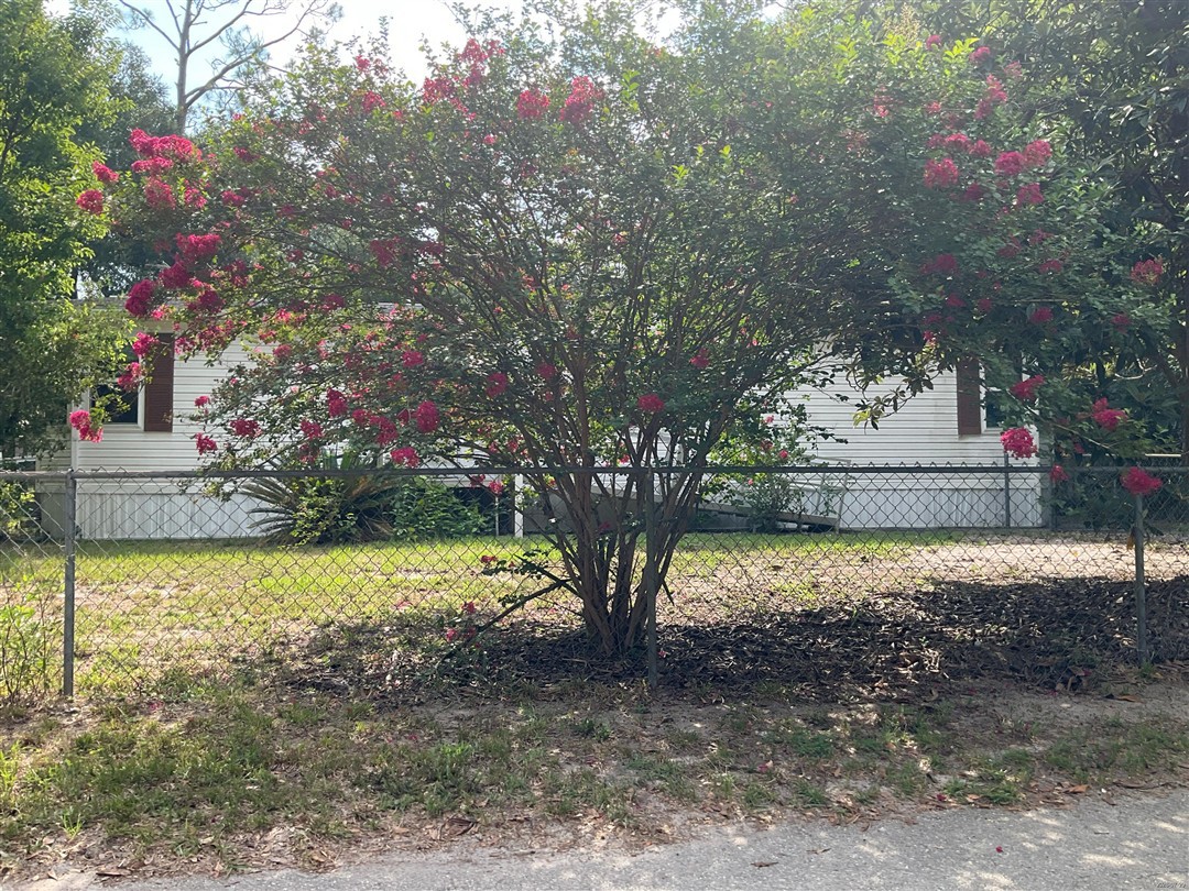 525 Se 129th Ave foreclosure property image
