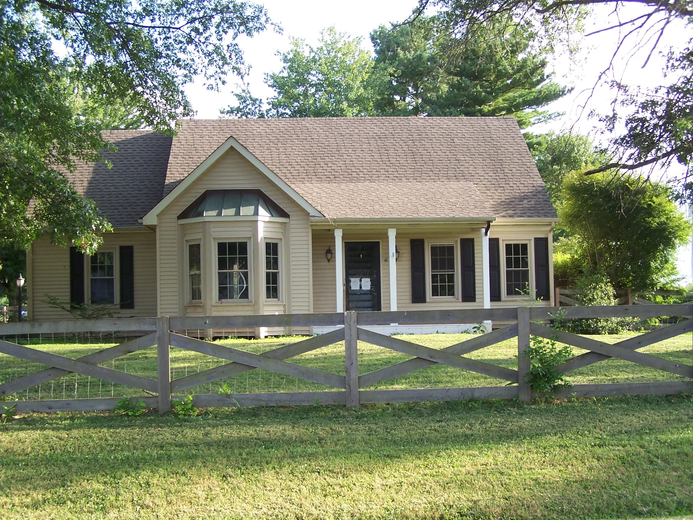 679 Collett Rd foreclosure property image
