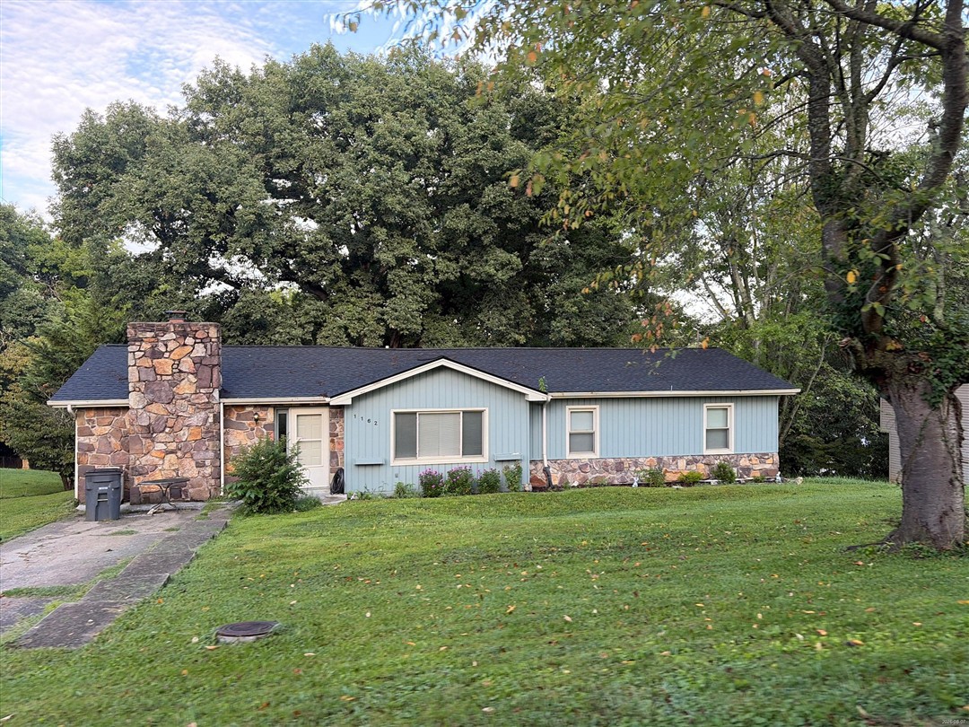 1162 Ridgecrest Ave foreclosure property image