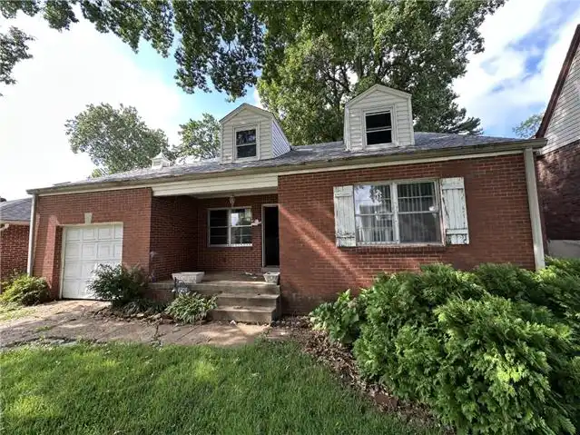 6908 Ira Ave foreclosure property image