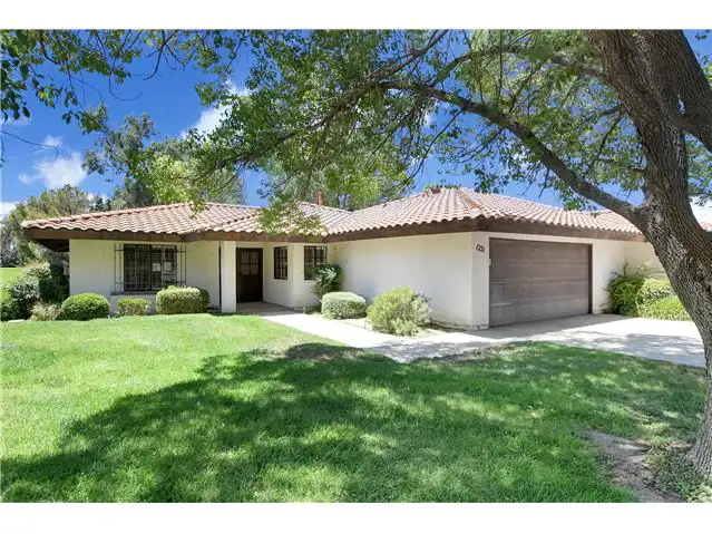 1221 Seven Hills Dr foreclosure property image