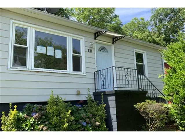 286 Booker St SW foreclosure property image