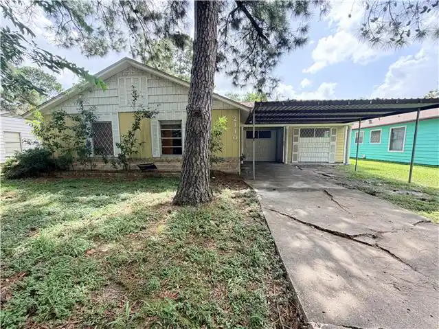 2110 Flynn Dr foreclosure property image