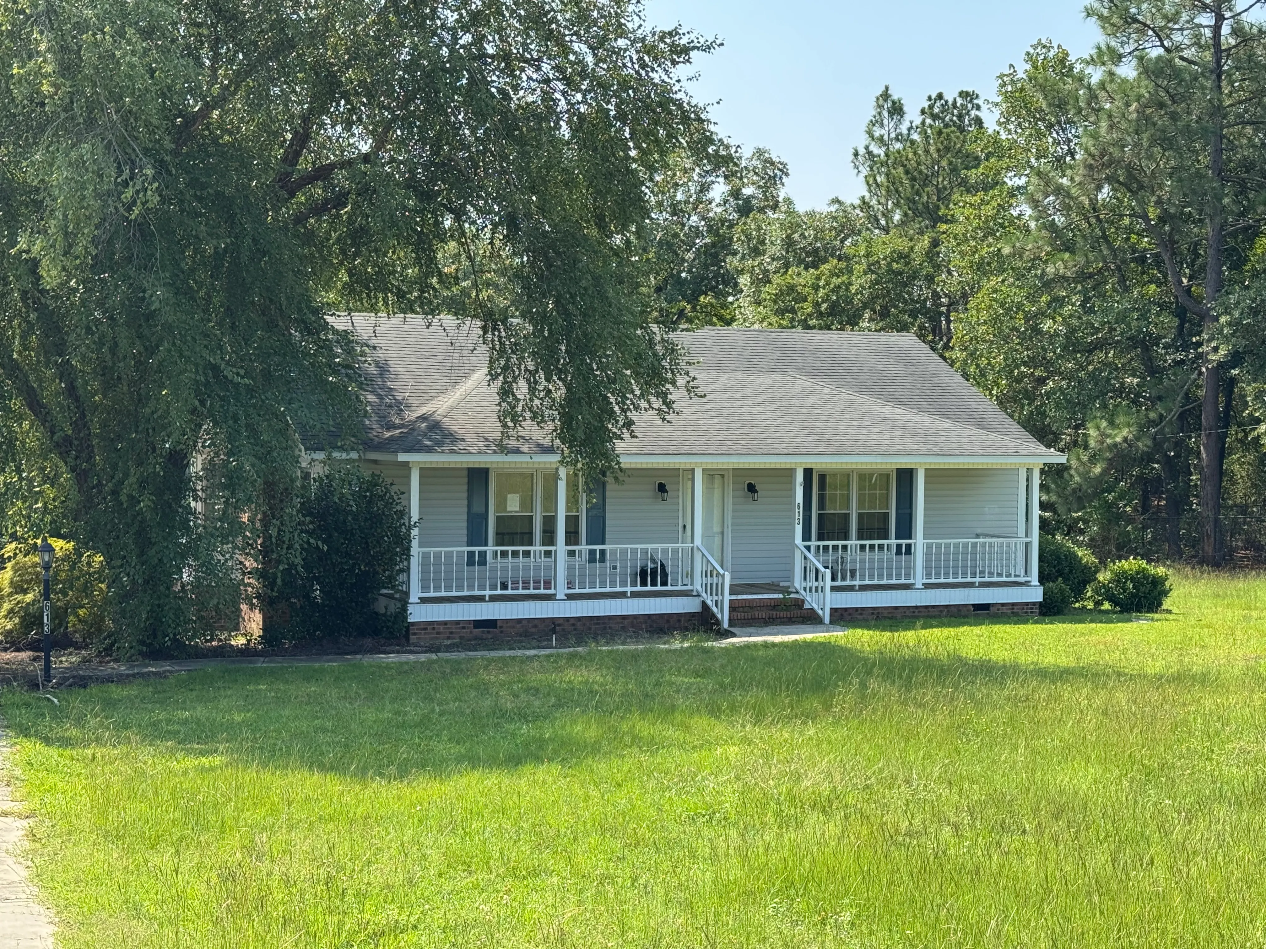 613 W Old Camden Rd foreclosure property image