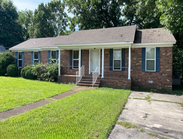 404 E Main St foreclosure property image