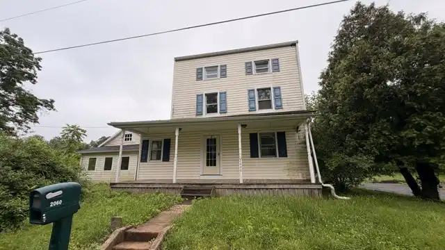 2060 Adams Rd foreclosure property image