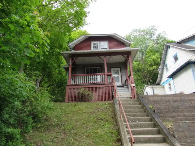 160 Tillman Ave foreclosure property image