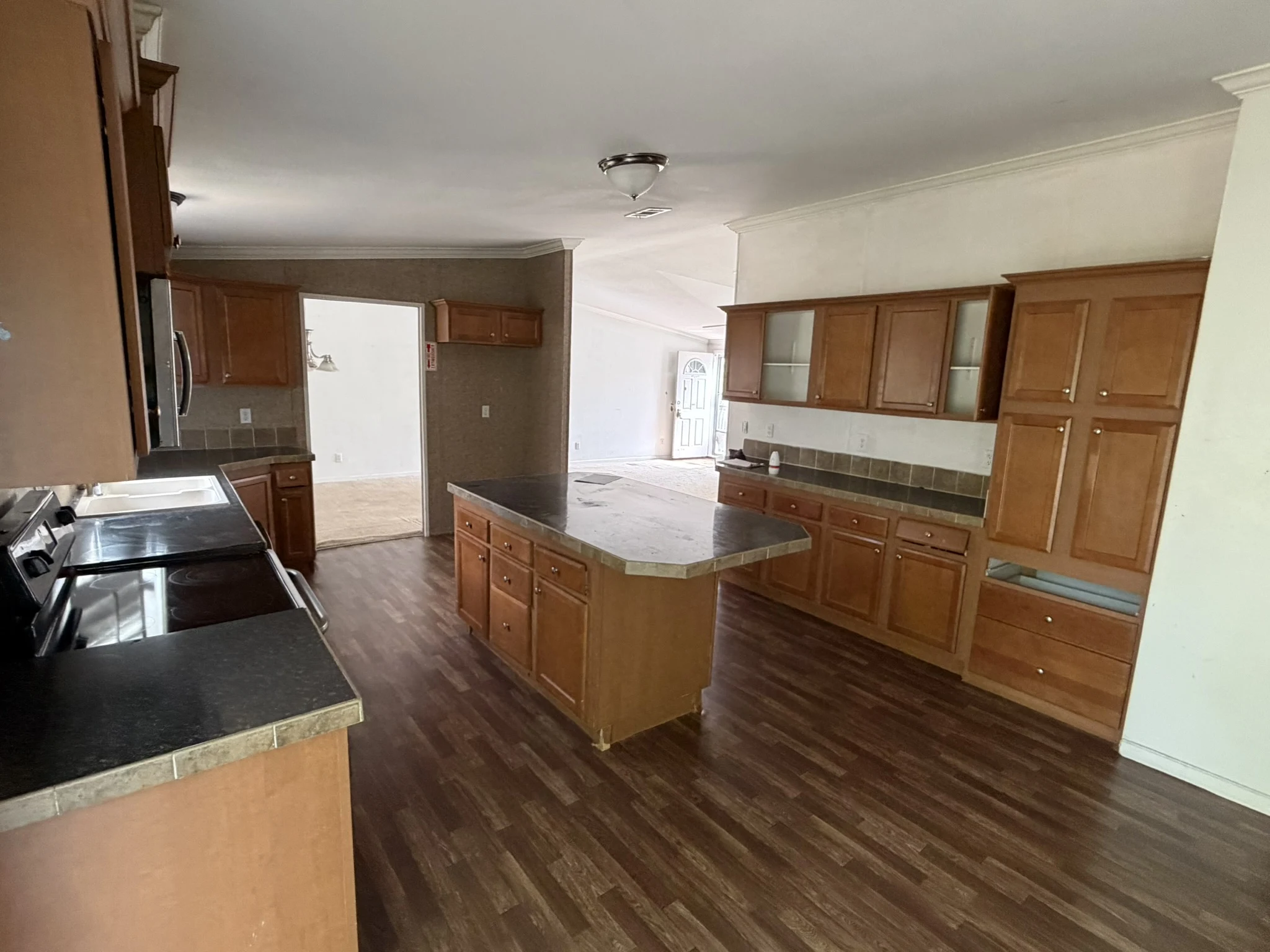 3181 Ne 111th Pl foreclosure property image
