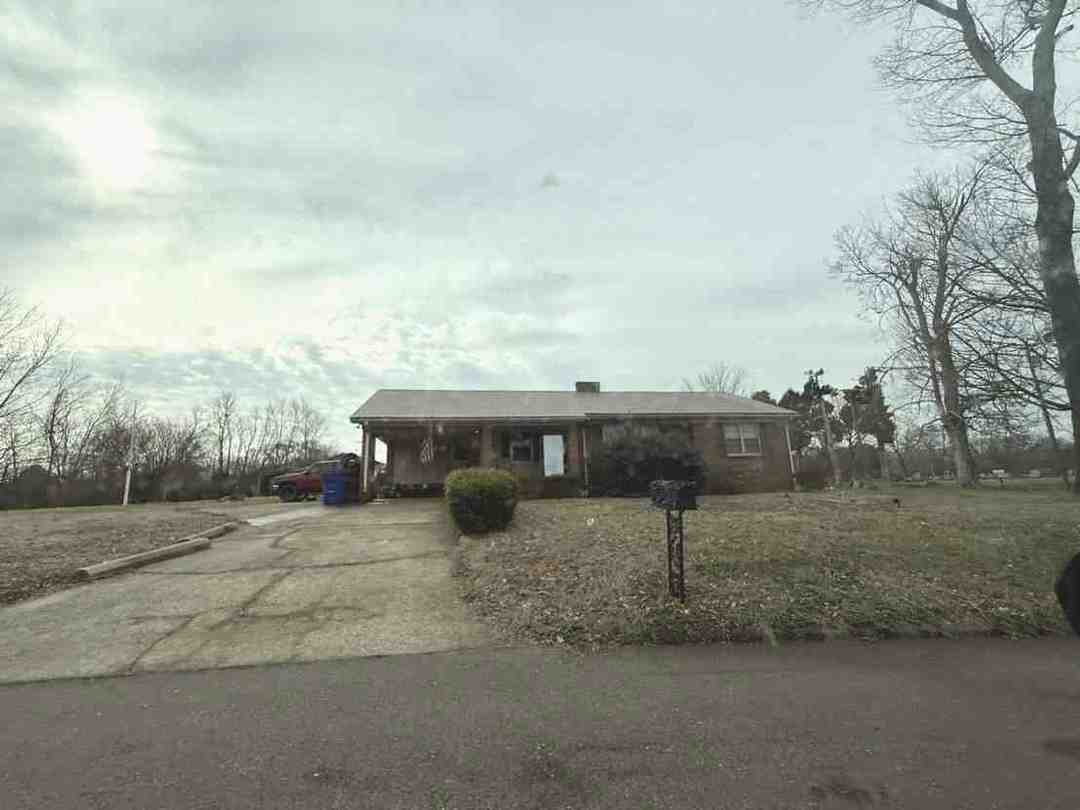 119 W Mooney St foreclosure property image