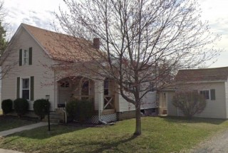 210 North Lawn Ave foreclosure property image