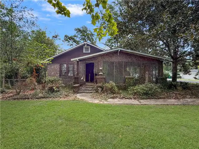 500 Pine St foreclosure property image