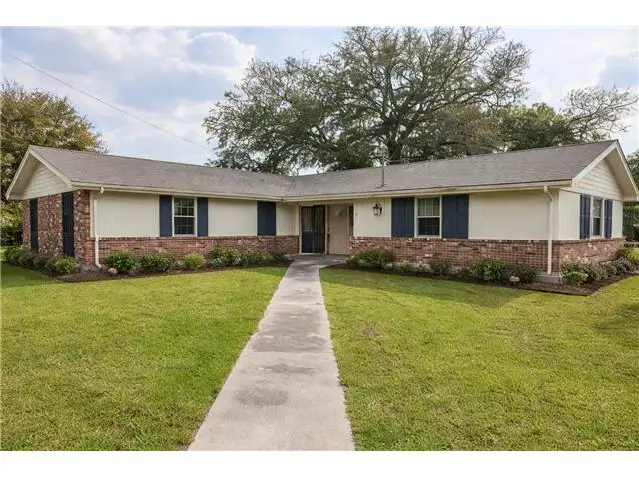101 Constant Dr foreclosure property image
